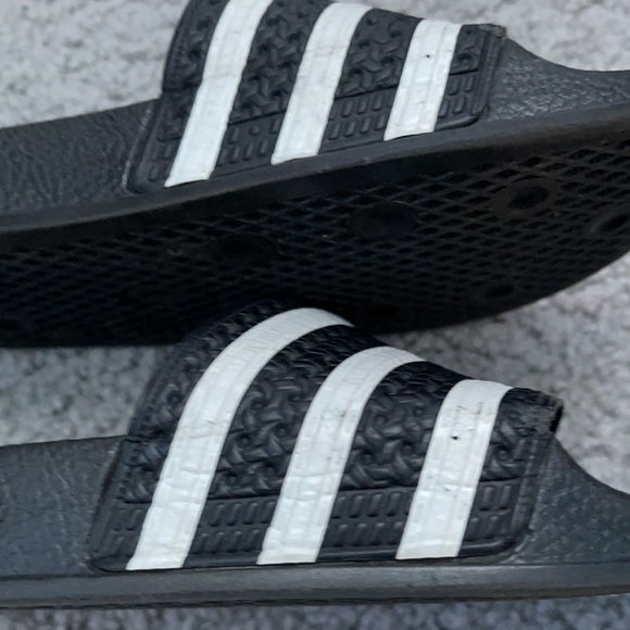 ADIDAS SLIDES YOUTH - Picture 4 of 4